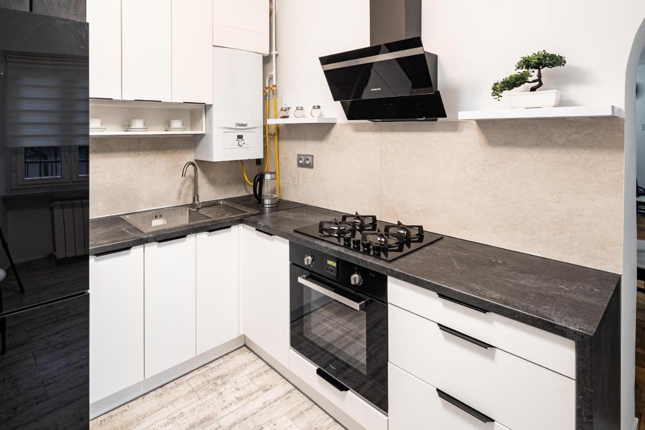 Romari Apartment Вірменська Lwów Zewnętrze zdjęcie