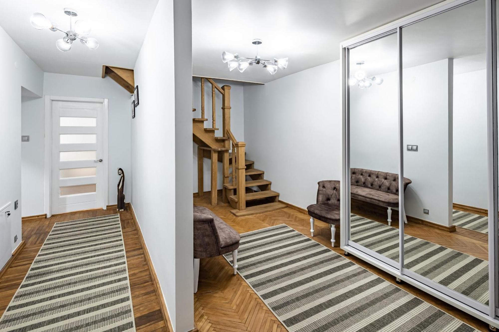 Romari Apartment Вірменська Lwów Zewnętrze zdjęcie